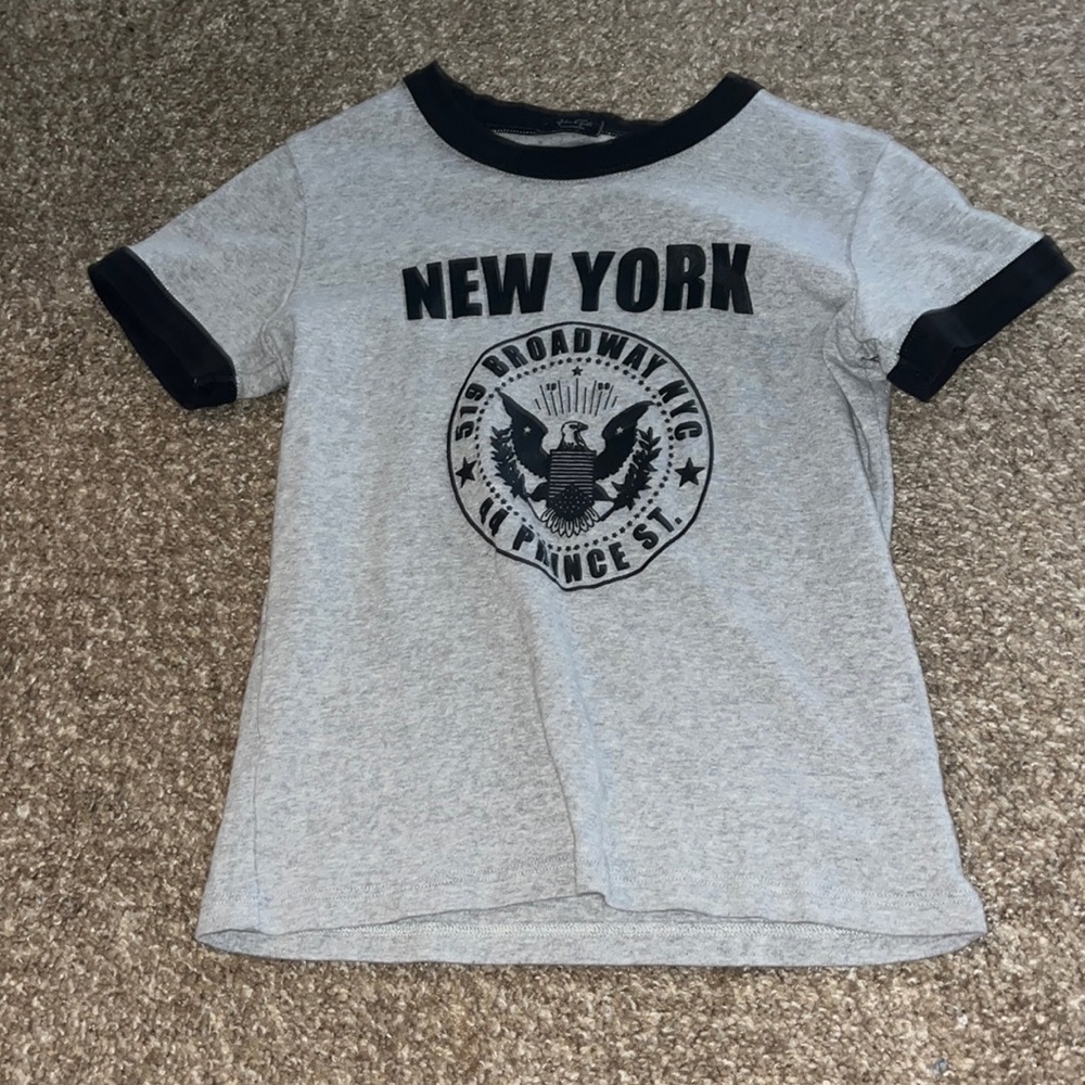 Small shirt from brandy Melville